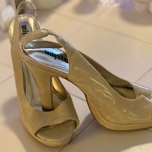 Tan heels size 7